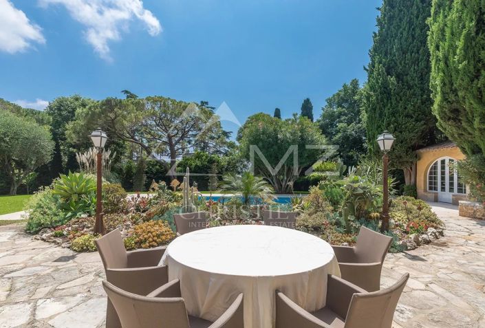 Image No.2-5 Bed House for sale