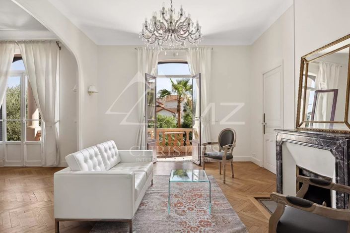 Image No.5-6 Bed House for sale