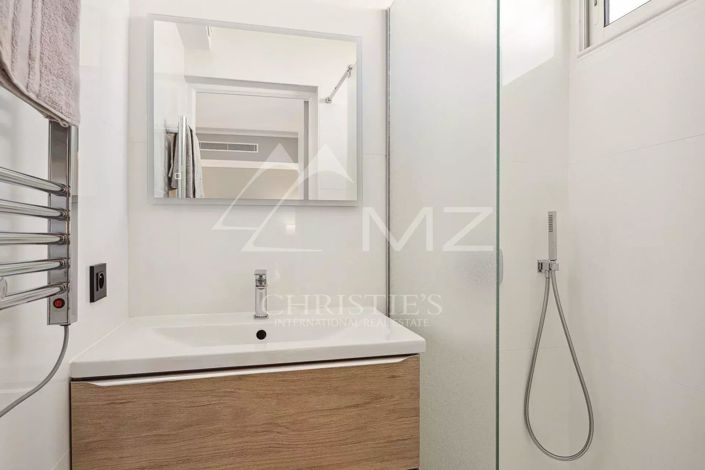 Image No.15-4 Bed Apartment for sale