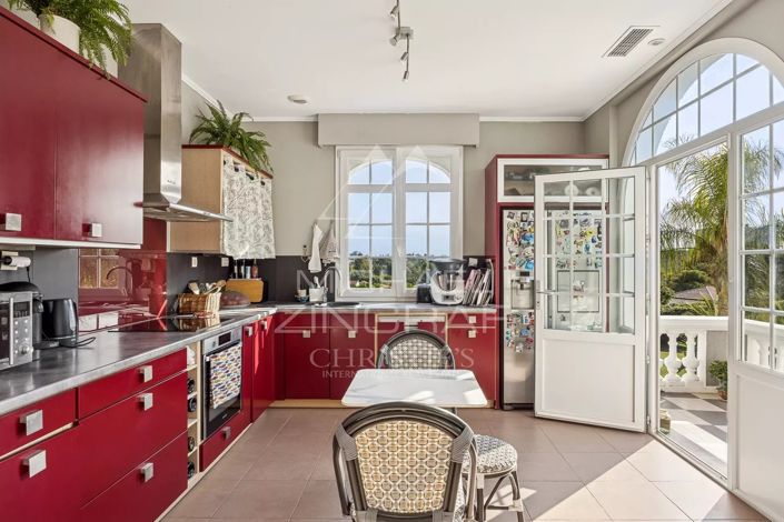 Image No.7-4 Bed House for sale