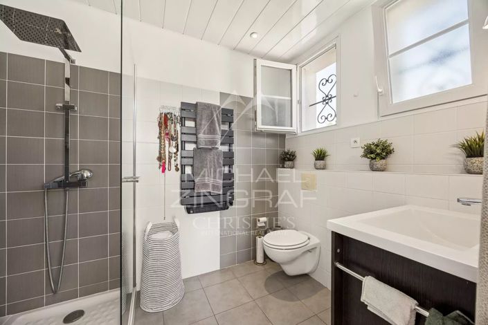 Image No.9-4 Bed House for sale
