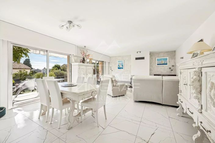 Image No.5-Maison de 4 chambres à vendre à Antibes