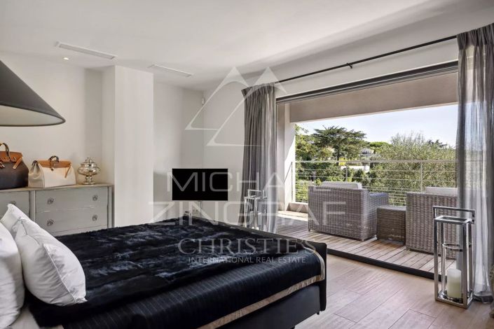 Image No.7-4 Bed House for sale