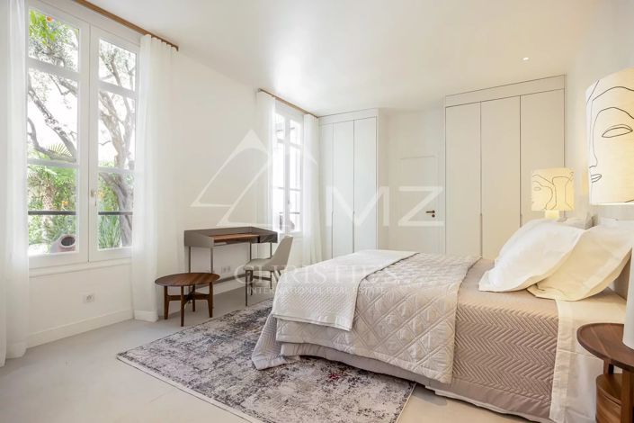 Image No.6-3 Bed House for sale
