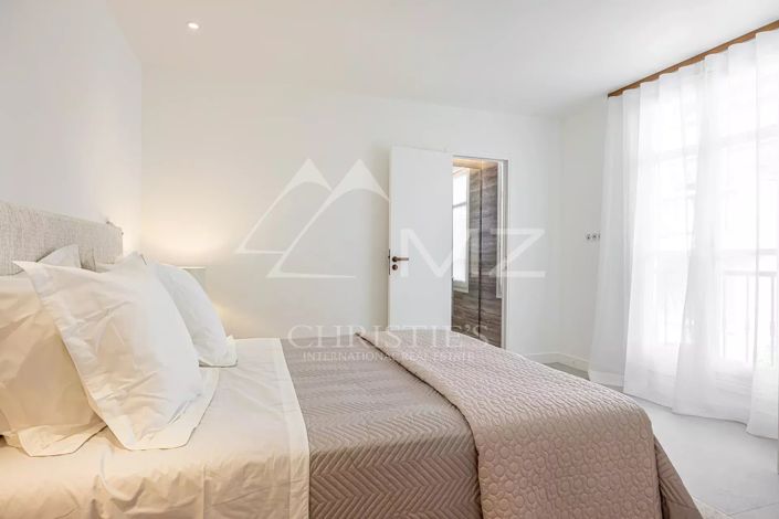 Image No.8-3 Bed House for sale