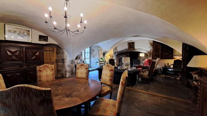 Image No.9-Propriété de 7 chambres à vendre à Ardes