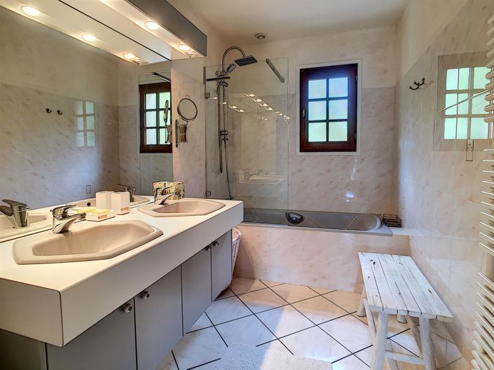 Image No.14-5 Bed House for sale