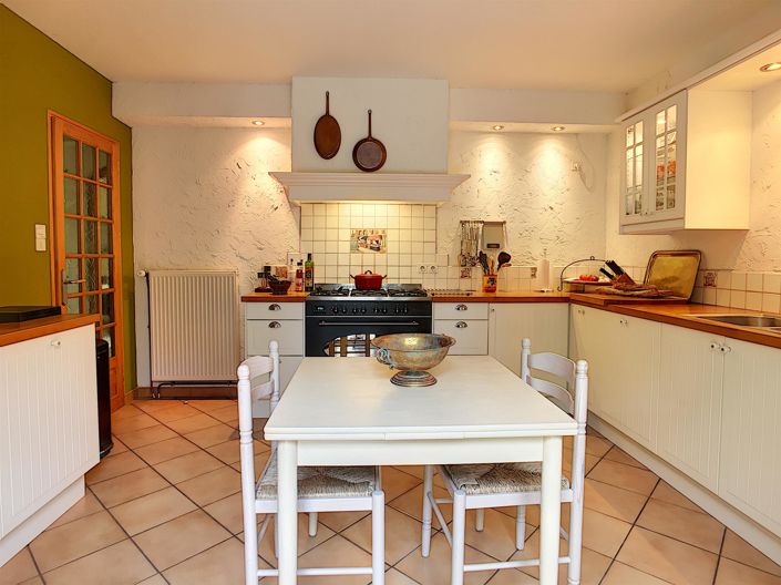 Image No.6-5 Bed House for sale