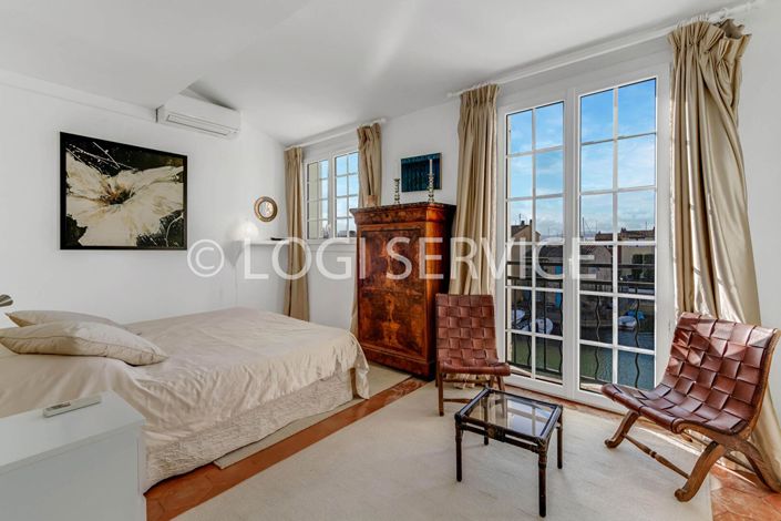 Image No.7-6 Bed House for sale