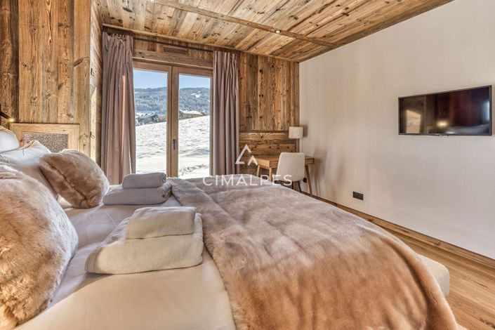 Image No.9-4 Bed Property for sale