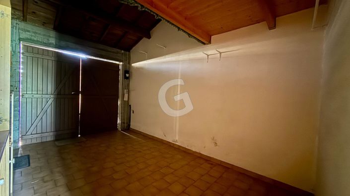 Image No.10-2 Bed House for sale