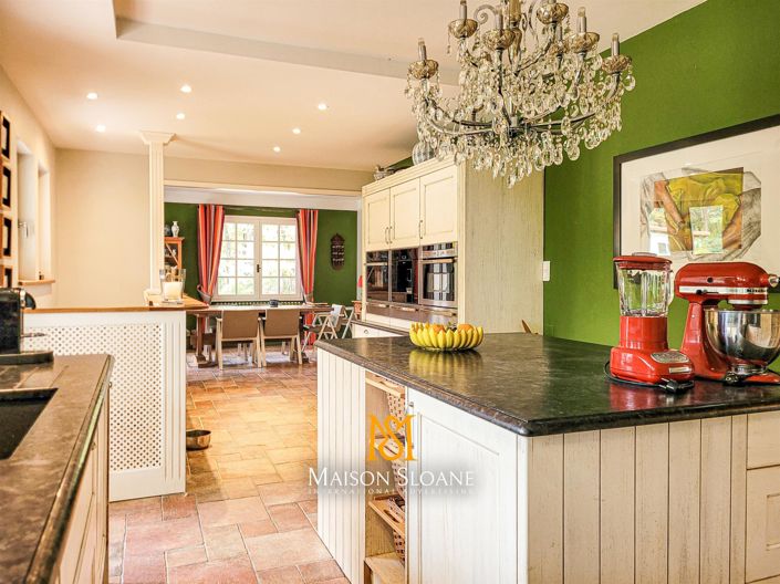 Image No.10-7 Bed House for sale