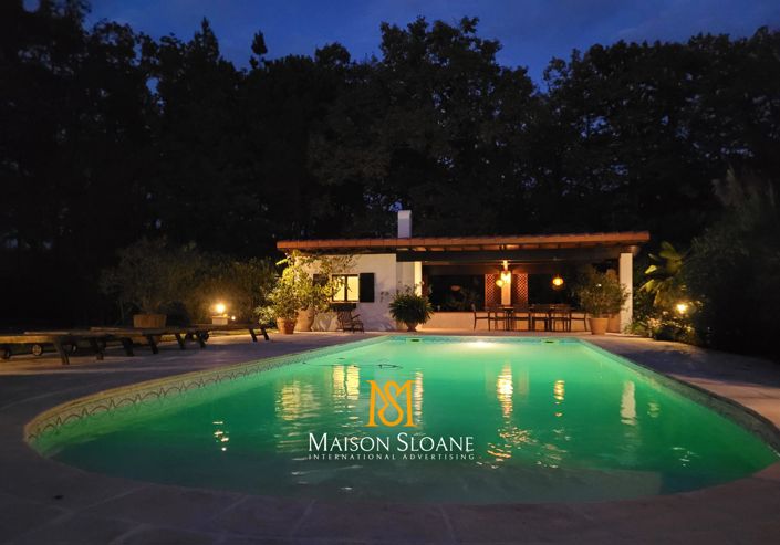 Image No.24-7 Bed House for sale