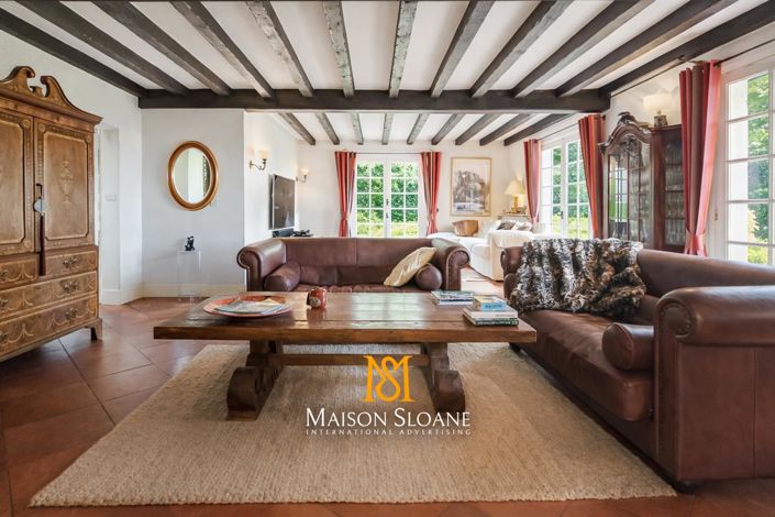 Image No.7-7 Bed House for sale