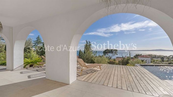 Image No.16-5 Bed Property for sale