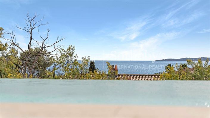 Image No.19-6 Bed House for sale