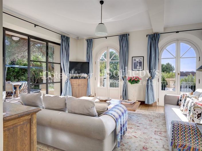 Image No.7-4 Bed Property for sale