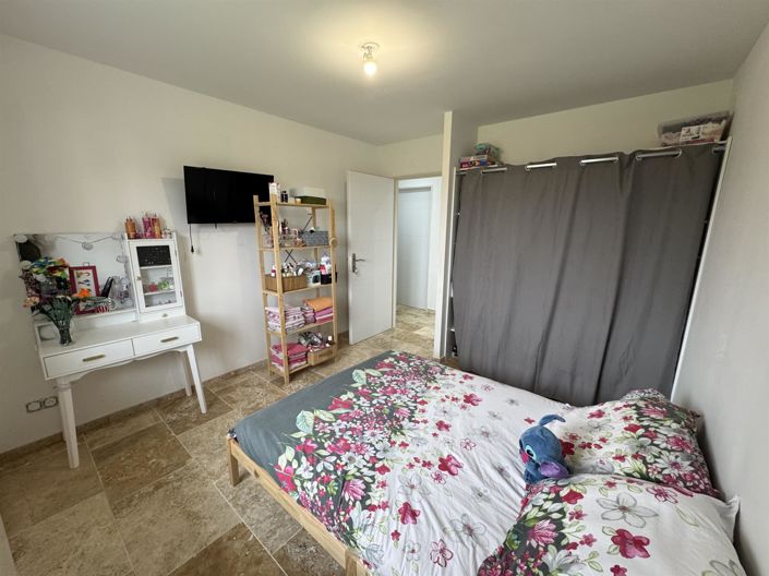 Image No.9-3 Bed House for sale