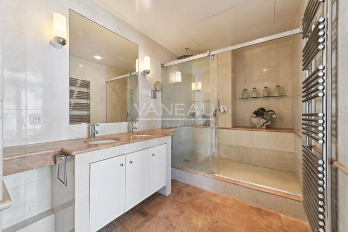 Image No.11-3 Bed Apartment for sale