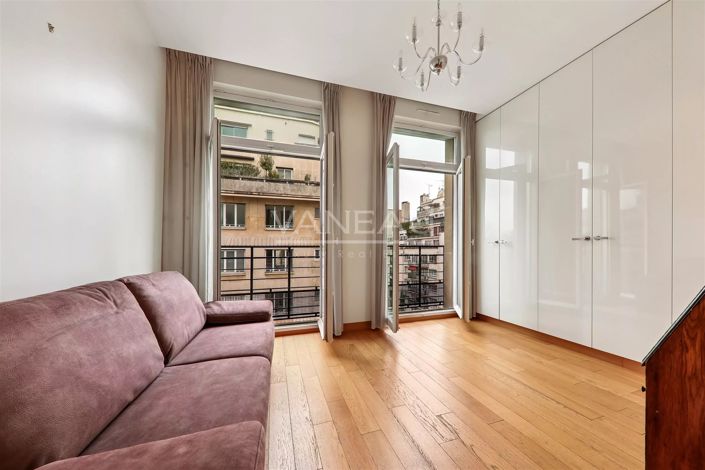 Image No.13-3 Bed Apartment for sale