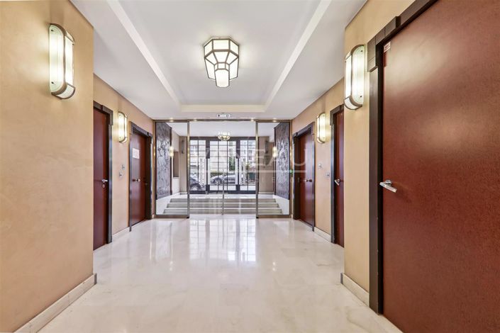 Image No.17-3 Bed Apartment for sale