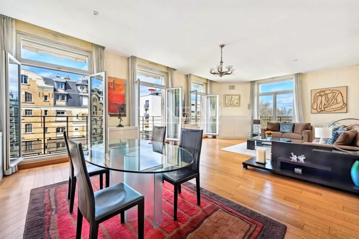Image No.3-3 Bed Apartment for sale