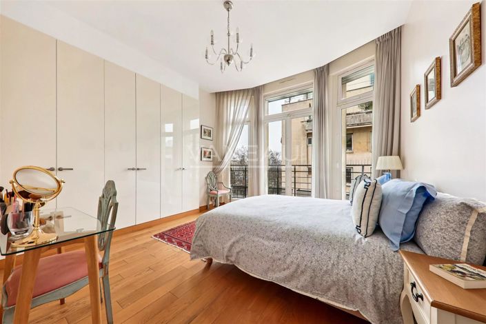 Image No.9-3 Bed Apartment for sale