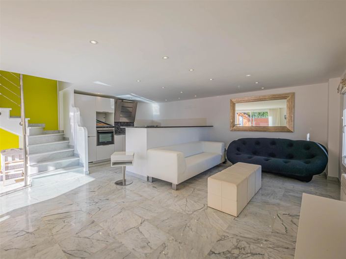 Image No.7-2 Bed House for sale