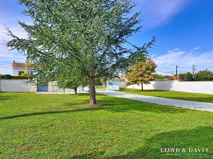 Image No.14-4 Bed House for sale