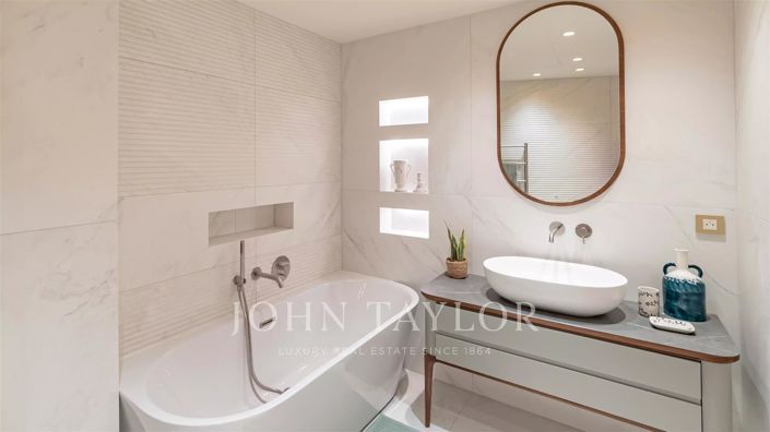 Image No.14-3 Bed Apartment for sale