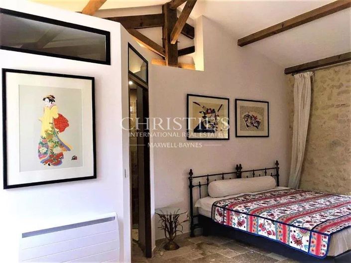 Image No.13-7 Bed House for sale