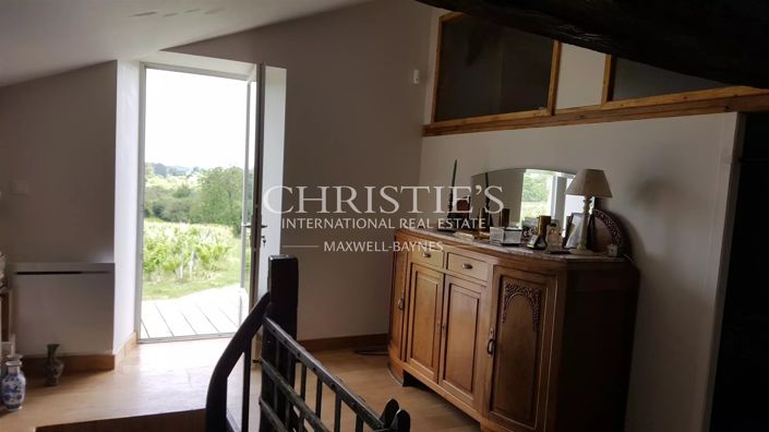 Image No.8-7 Bed House for sale