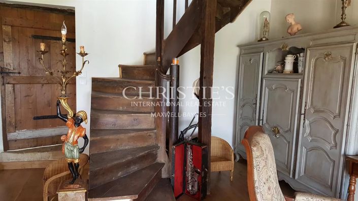 Image No.9-7 Bed House for sale