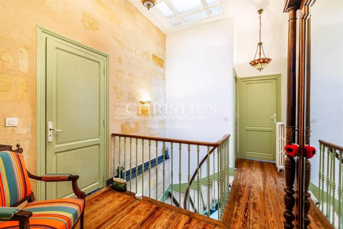 Image No.3-6 Bed House for sale