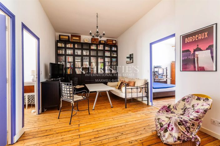 Image No.9-6 Bed House for sale