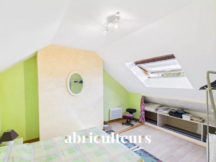 Image No.10-4 Bed House for sale