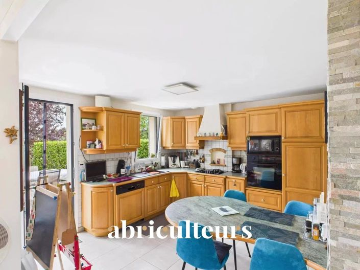 Image No.7-4 Bed House for sale