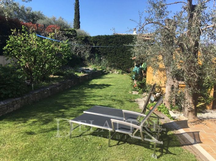 Image No.5-6 Bed House for sale