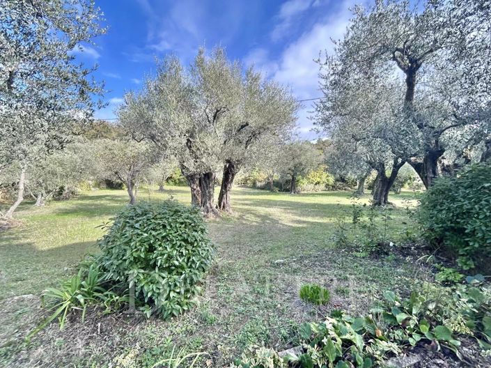 Image No.2-Maison de 4 chambres à vendre à Châteauneuf-Grasse