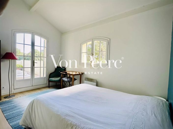 Image No.14-4 Bed House for sale