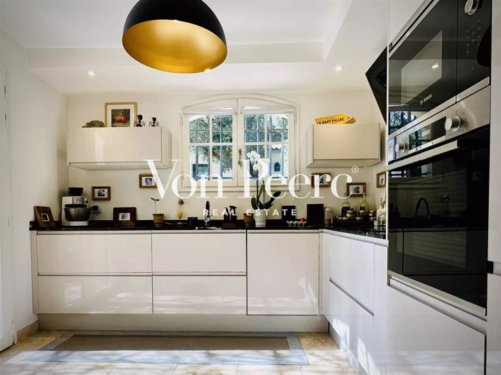 Image No.6-4 Bed House for sale