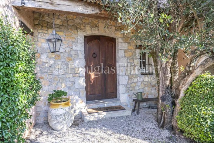 Image No.15-4 Bed House for sale