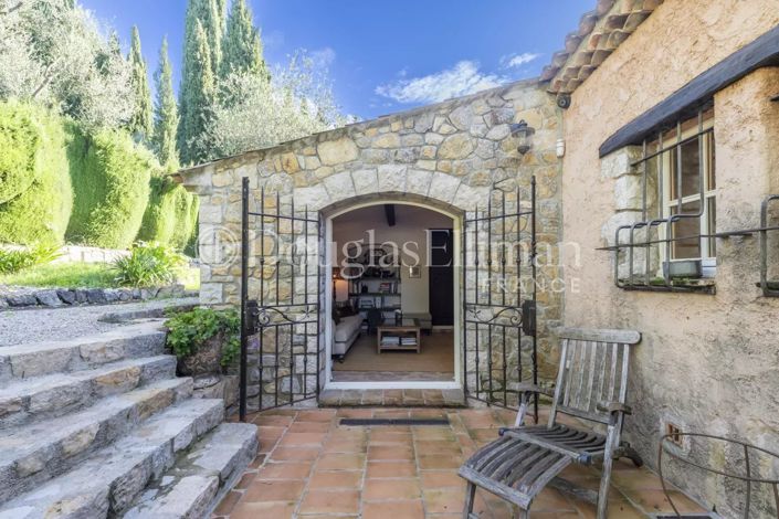Image No.7-4 Bed House for sale