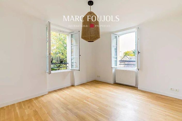 Image No.11-5 Bed House for sale