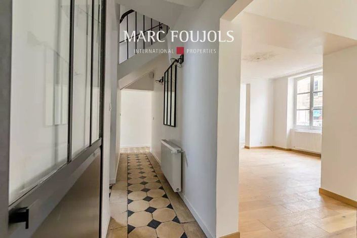 Image No.6-5 Bed House for sale