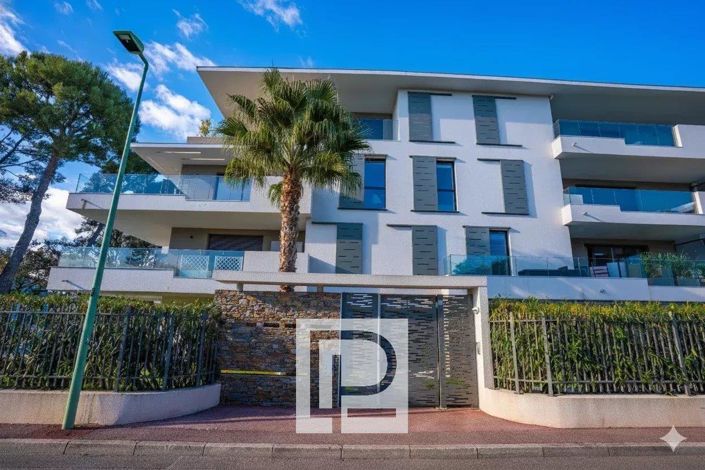 Image No.17-Appartement de 2 chambres à vendre à Le Cannet