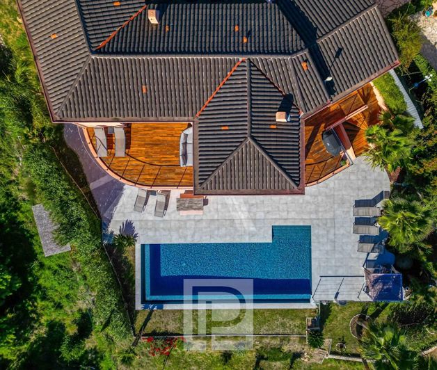 Image No.2-5 Bed House for sale