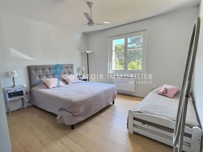 Image No.14-4 Bed House for sale