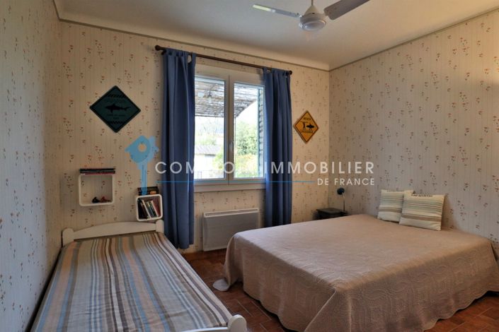 Image No.28-4 Bed House for sale