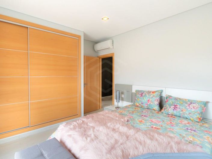 Image No.11-4 Bed House for sale